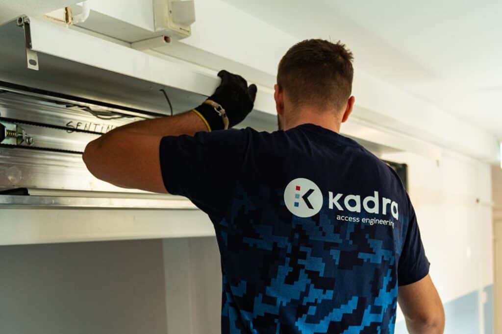 Service and maintenance for access systems, 26 Automatic door maintenance, KADRA, service and maintenance
